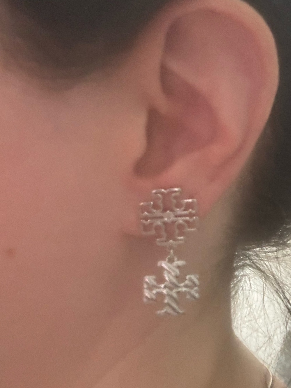 TORY BURCH SILVER BRITTEN DOUBLE LOGO LINEAR EARRINGS - Picture 5 of 6